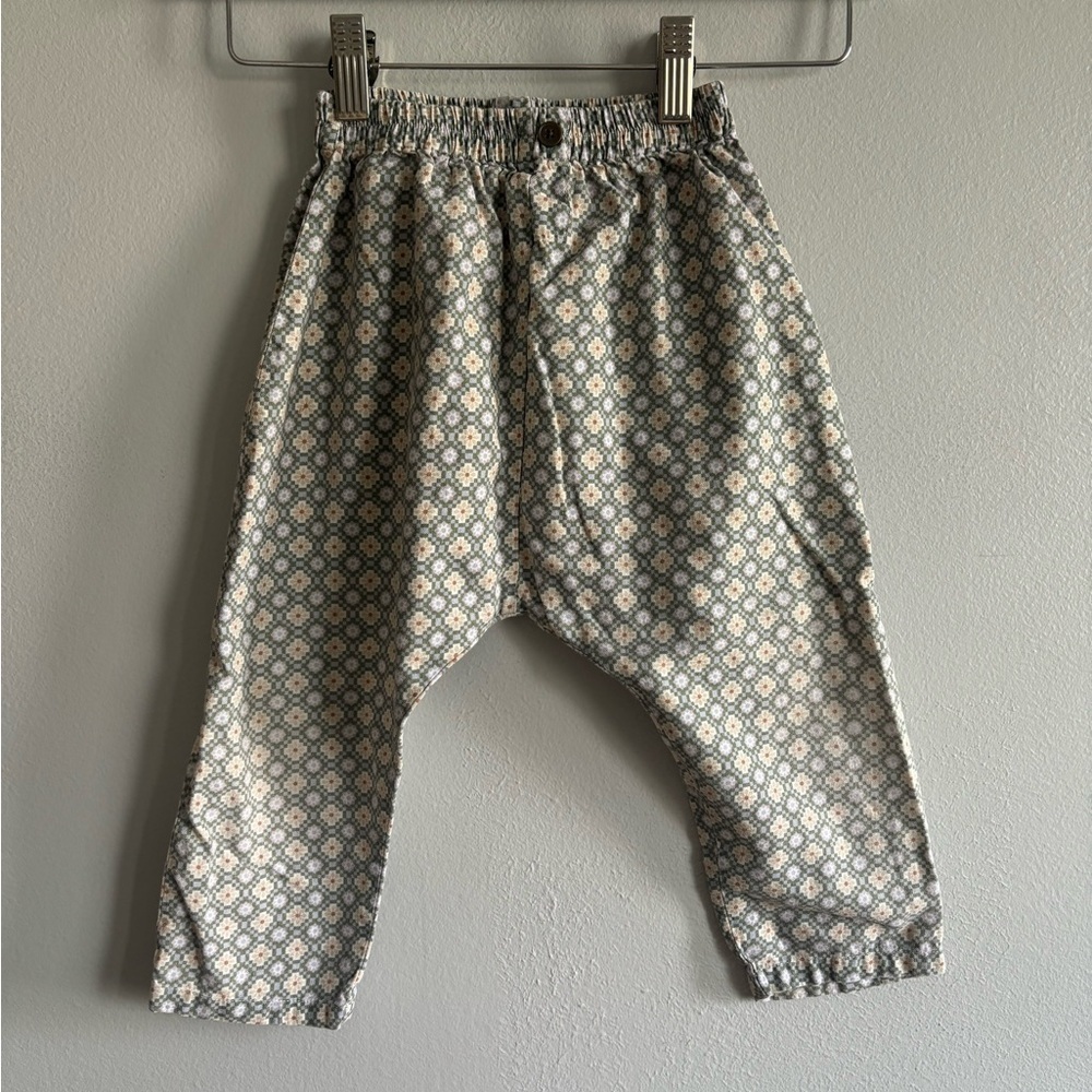 Kids Patterned Elastic-Waist Pants in Beige and Gray